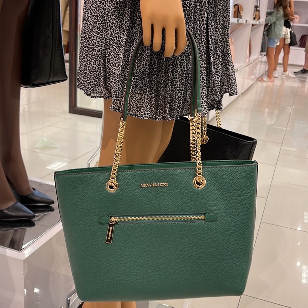 MICHAEL KORS
Jet Set Medium Front Zip Pebbled Leather Chain Tote Bag
Jew…